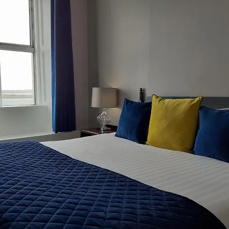 Commodore Otel
