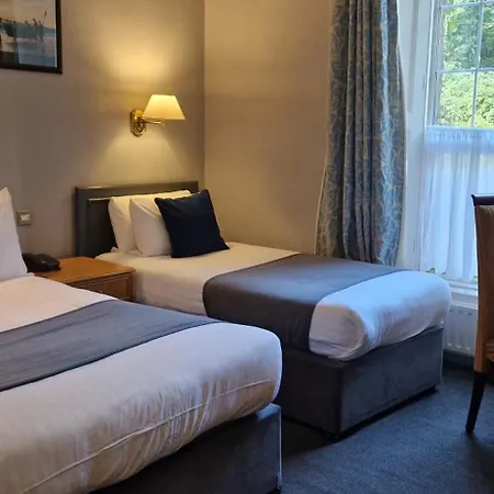 Commodore Hotel Cobh